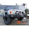 Pare-chocs avant F4X4 pour Nissan Patrol GR Y60
Version AVEC trous pour antibrouillards
Sans Bullbar