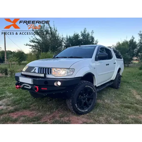 Pare-chocs avant F4X4 pour Mitsubishi L200 KB4 2010-2015
Sans Bullbar