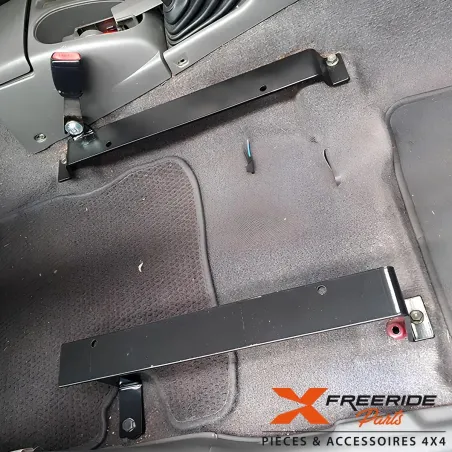 Embase de siège pour Suzuki Grand Vitara côté passager