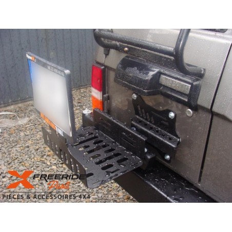 Support pour jerrican 30L ou 20L est adaptée au pare-chocs F4X4 pour Nissan Patrol Y60