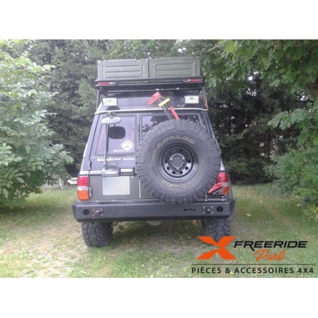 Pare-chocs arrière F4X4 pour Nissan Patrol GR Y60
Version SANS ailes arrières coupées.