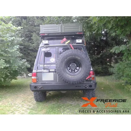 Pare-chocs arrière F4X4 pour Nissan Patrol GR Y60 Version SANS ailes arrières coupées.