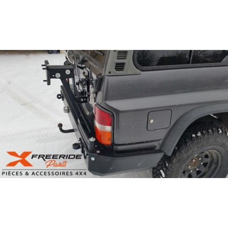 Pare-chocs arrière F4X4 pour Nissan Patrol GR Y60
Version SANS ailes arrières coupées.