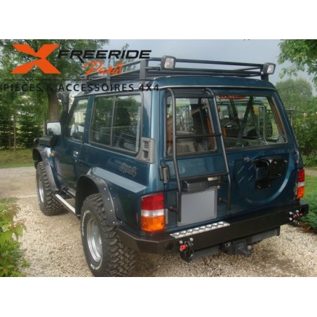 Pare-chocs arrière F4X4 pour Nissan Patrol GR Y60
Version AVEC ailes arrières coupées.