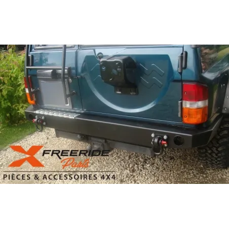 Pare-chocs arrière F4X4 pour Nissan Patrol GR Y60 Version AVEC ailes arrières coupées.