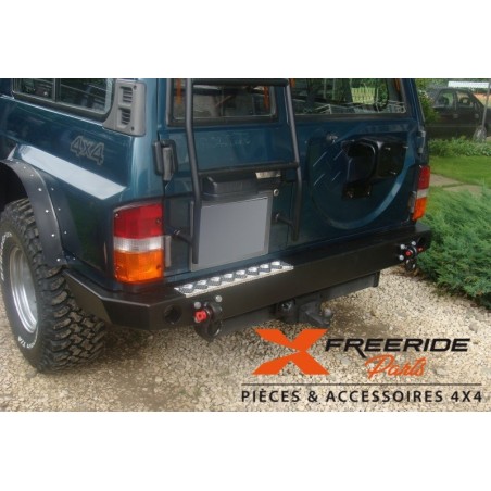 Pare-chocs arrière F4X4 pour Nissan Patrol GR Y60
Version AVEC ailes arrières coupées.