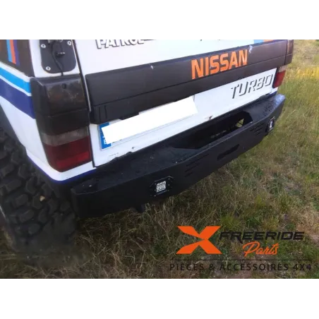Pare-chocs arrière acier BM4x4 pour Nissan Patrol Baroud 160 260 Version avec platine de treuil intégrée