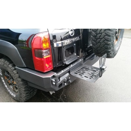 Support de jerrican 30L ou 20L pour Nissan Patrol Y61 adapté au pare-chocs F4X4.