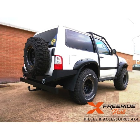 Pare-chocs arrière acier BM4x4 pour Nissan Patrol GR Y61
