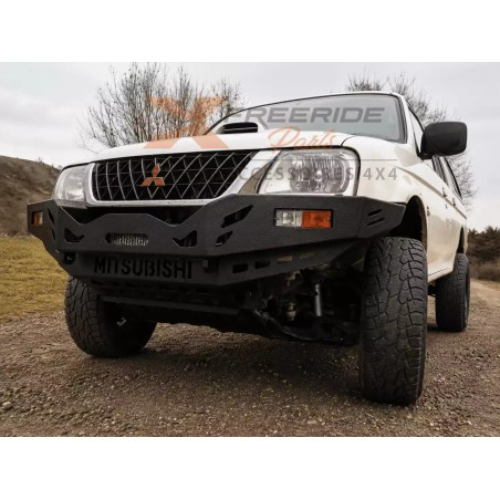 Pare-chocs avant acier treuil offroad BM4x4 pour Mitsubishi L200 K74