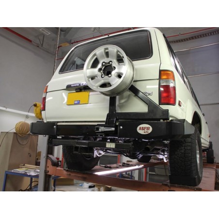 PARE CHOCS ARRIERE TOYOTA HDJ80