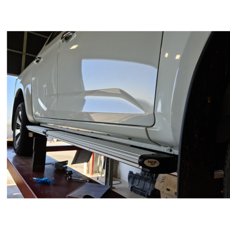 MARCHE PIED GRIS ISUZU D-MAX DOUBLE CAB 1.9L 2021+