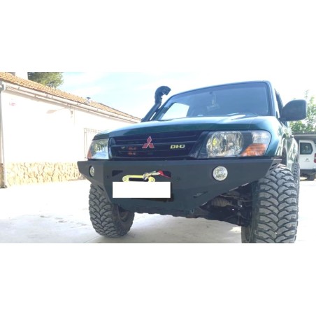 Pare-chocs avant BM4x4 pour Mitsubishi Pajero 3 V60