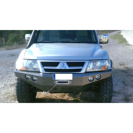 Pare-chocs avant BM4x4 pour Mitsubishi Pajero 3 V60