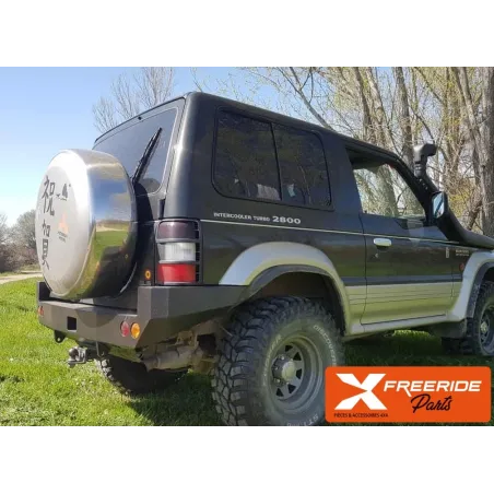 Pare-chocs arrière BM4x4 pour Mitsubishi Pajero 2 V20