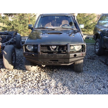 Pare-chocs avant F4X4 pour Nissan Terrano 2 ph2
Avec Bullbar