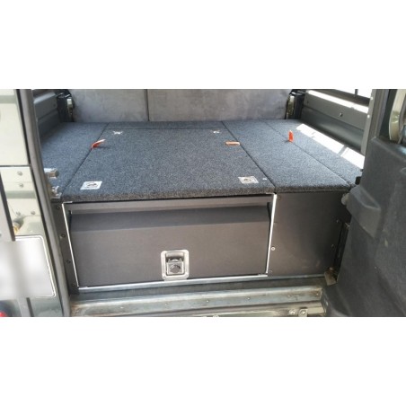 Aménagement avec tiroirs et rangements F4X4 pour Land Rover Defender 110