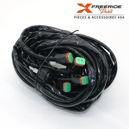 Faisceau électrique 12V 4 connecteurs pour vous faciliter l'installation de vos phares additionnels ou rampes LED