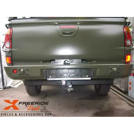 Pare-chocs arrière F4X4 pour Mitsubishi L200 KB4 10-15