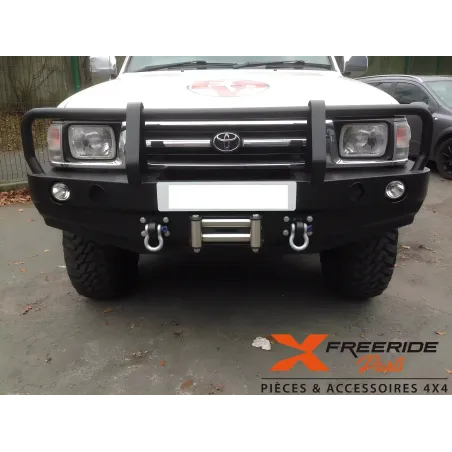 Pare-chocs avant F4X4 pour Toyota Hilux 98-05 phase 1 et 2 Avec Bullbar