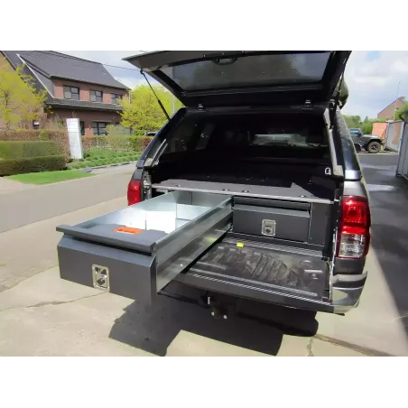 Aménagement avec tiroirs et rangements F4X4 pour Toyota Hilux 2016-2020 REVO