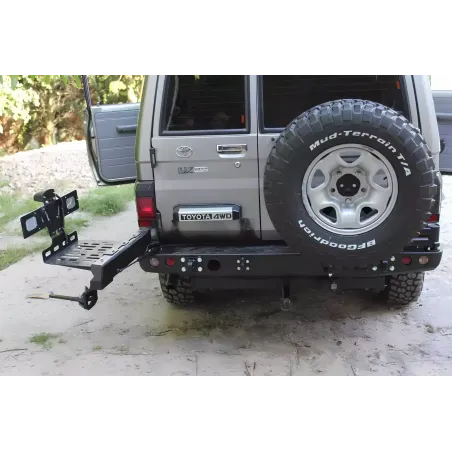 Support de jerrican 30L ou 20L Toyota Land Cruiser HZJ71 99-07 adapté au pare-chocs F4X4.