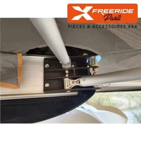 Obtenez deux fois plus d'espace protégé qu'un auvent latéral normal, en moins de deux minutes avec l'incroyable auvent de 270°!