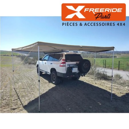 Obtenez deux fois plus d'espace protégé qu'un auvent latéral normal, en moins de deux minutes avec l'incroyable auvent de 270°!