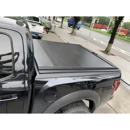 Couvre benne roulant en aluminium
Disponible uniquement pour les versions double cab