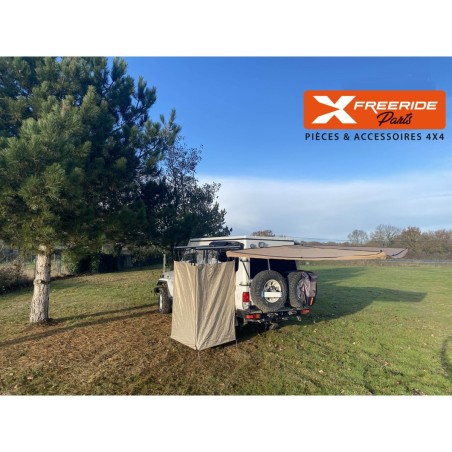 Cabine de douche avec armature se fixant comme un auvent