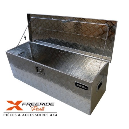 Caisse de rangement en aluminium strié de 2 mm d'épaisseur. Dimensions 1120X380X380 mm