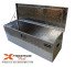 Caisse de rangement en aluminium strié de 2 mm d'épaisseur. Dimensions 1120X380X380 mm