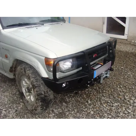 Pare-chocs avant F4X4 pour Mitsubishi Pajero 2 1991-1999
Avec Bullbar