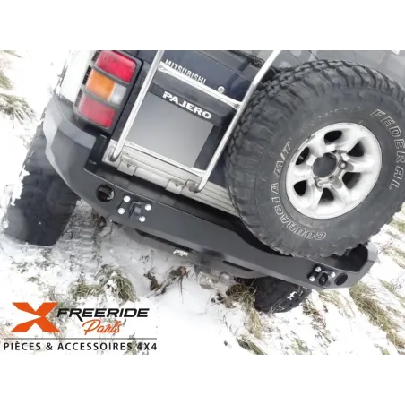 Pare-chocs arrière F4x4 pour Mitsubishi Pajero 2 court 91-99
Avec élargisseurs d'ailes