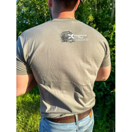 Affichez votre passion avec le t-shirt Freeride Parts. Conçu dans un coton doux et résistant