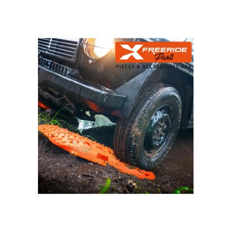 Plaques de sauvetage/désensablage pour la boue, le sable, l'herbe et la neige avec une résistance allant jusqu'à 10T