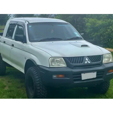 Jeu 4 déflecteurs vitre avant et arrière Mitsubishi L200 K74 1997-2006