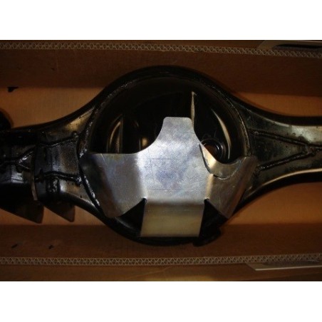 Blindage de pont avant ou arrière universel à souder sur le corps de pont. Protège le nez de pont et le différentiel des chocs.